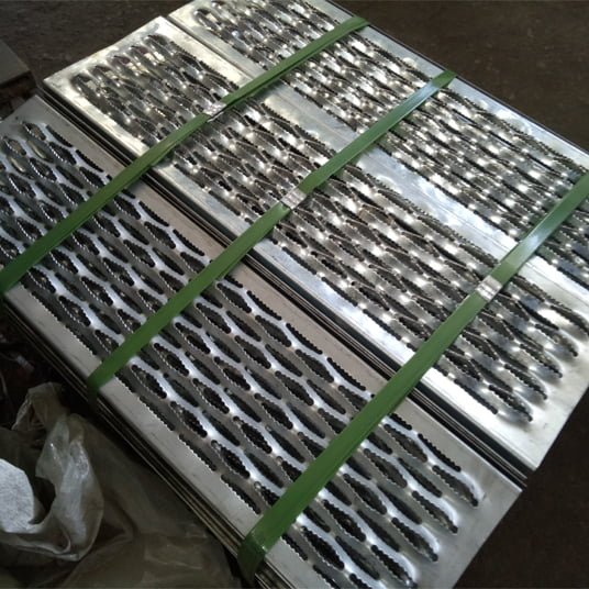 Hot Dip Galvanized Expanded Metal Gratings